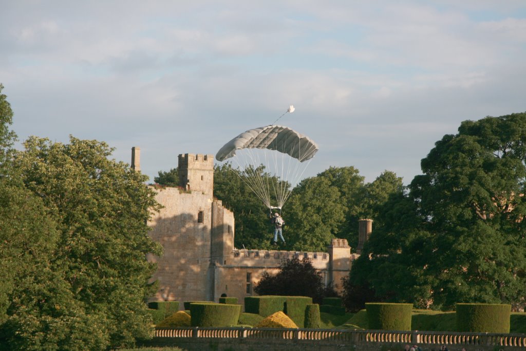 Somerfield Parachute Team by DavidGethyn-Jones