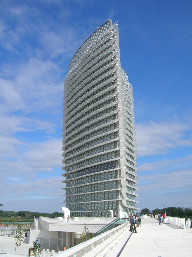 Torre del Agua; Expo Zaragoza by paysse