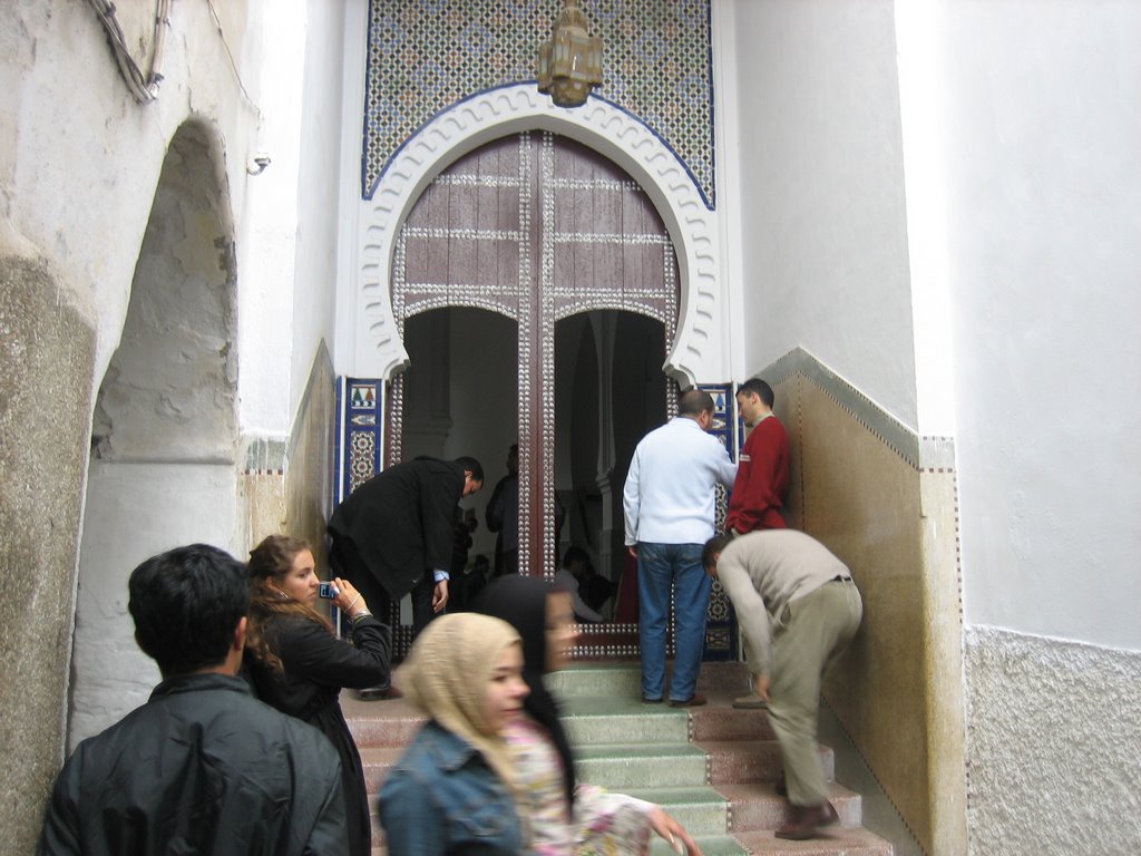 Mezquita en Tetuan by isaacpanoramio