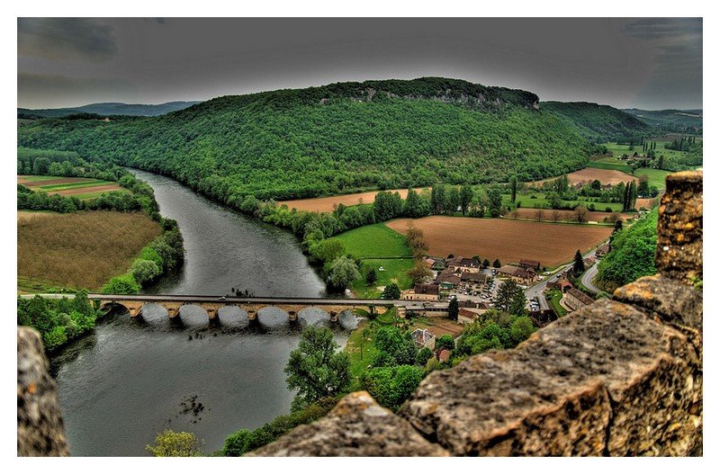 Depuis le château de Castelnaud La Chapelle by ISO100