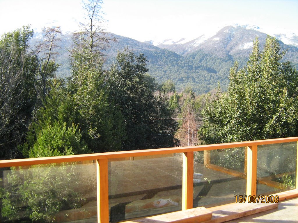 Vista al Cerro Bayo desde Antuquelén by mzampierin