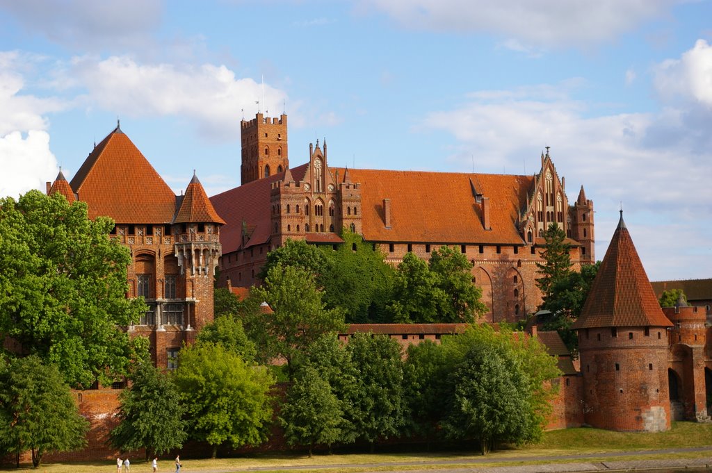 Malbork_Marienburg_castle_5_2008-06 by TomasM