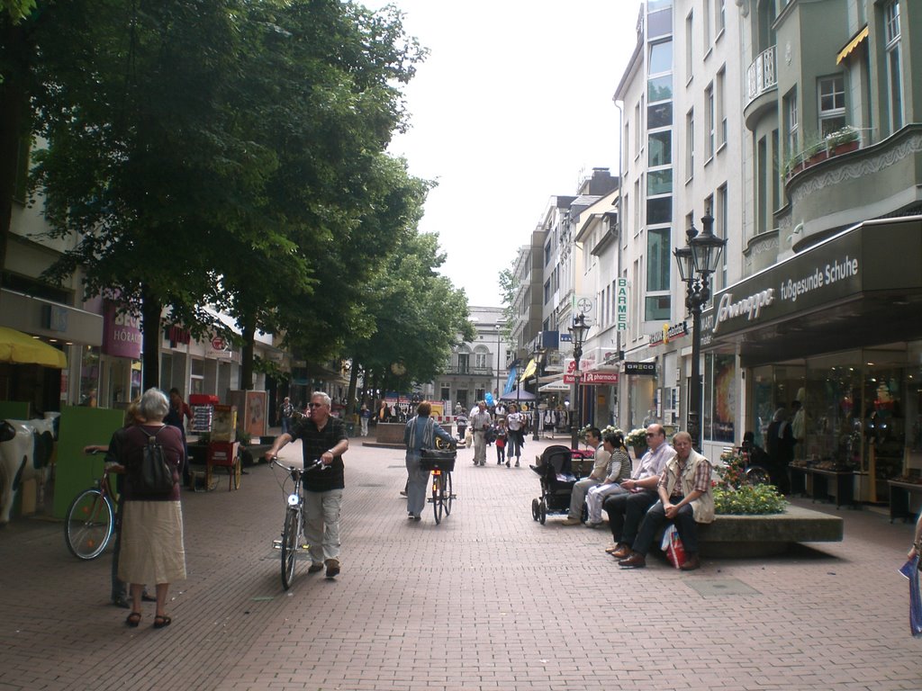 Bad Godesberg - Alte Bahnhofstr by arasarslan