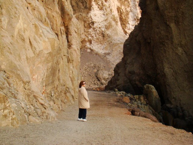 ARICA, SONIA EN LAS CUEVAS by Maugol