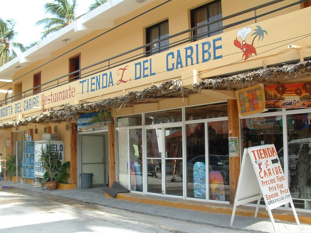 Supermarket, El Cortecito, Punta Cana by Isl@islada