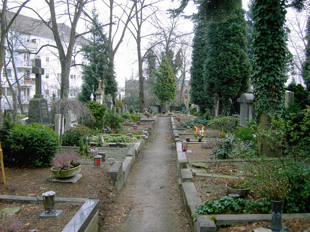 Mülheimer Friedhof by Seideira