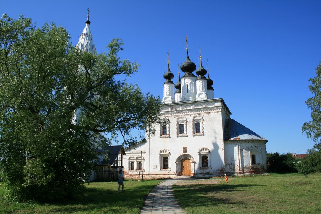 Suzdal, Vladimir Oblast, Russia by Leonid Schavelev