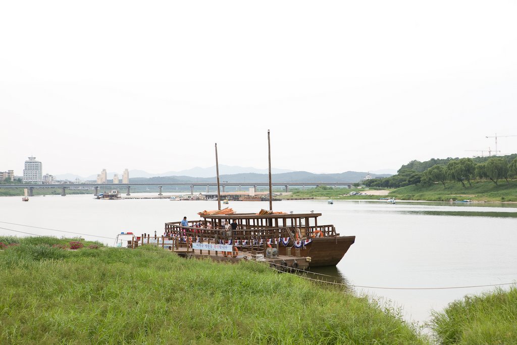 여주 신륵사 강변유원지 황포돛배 by www.Visitkorea.or.kr