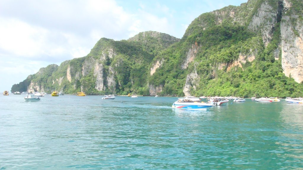 Ao Nang, Mueang Krabi District, Krabi, Thailand by Park byungman