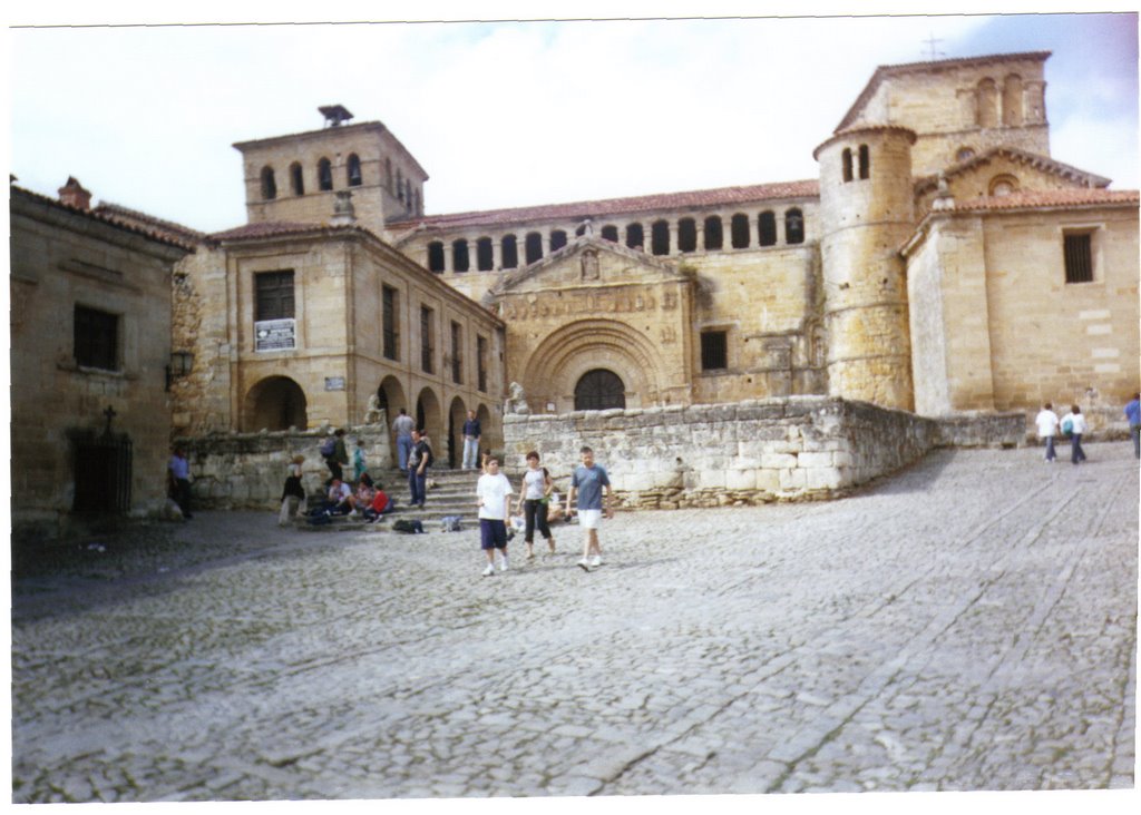 Santillana del mar by Jetzabel ♫  ♫