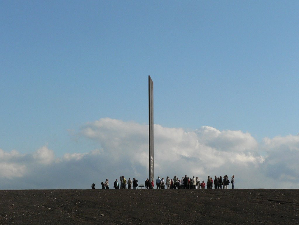 Die "Bramme" von Richard Serra auf der Halde Schurenbach by daniel1903