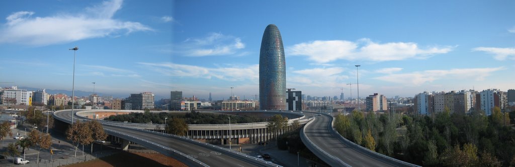 TORRE AGBAR BARCELONA by Joan Gol