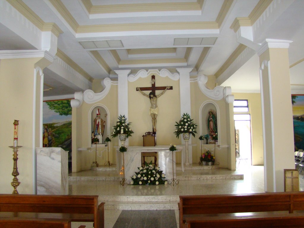 ALTAR DE IGLESIA DE ESCOBEDO by Martin Polanco M