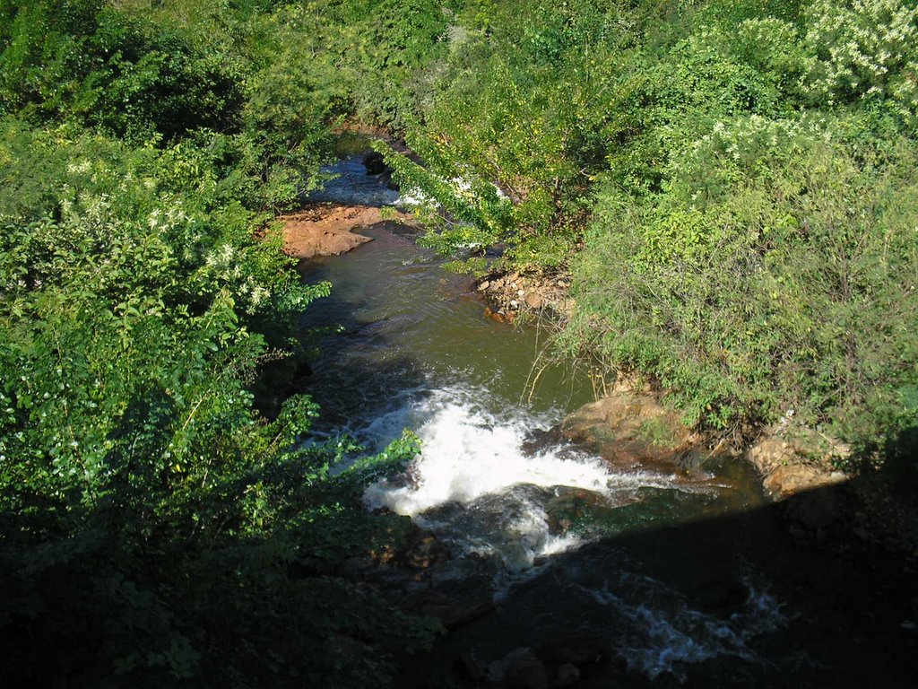 Aguas do Açude do Bonito by Caio Silva