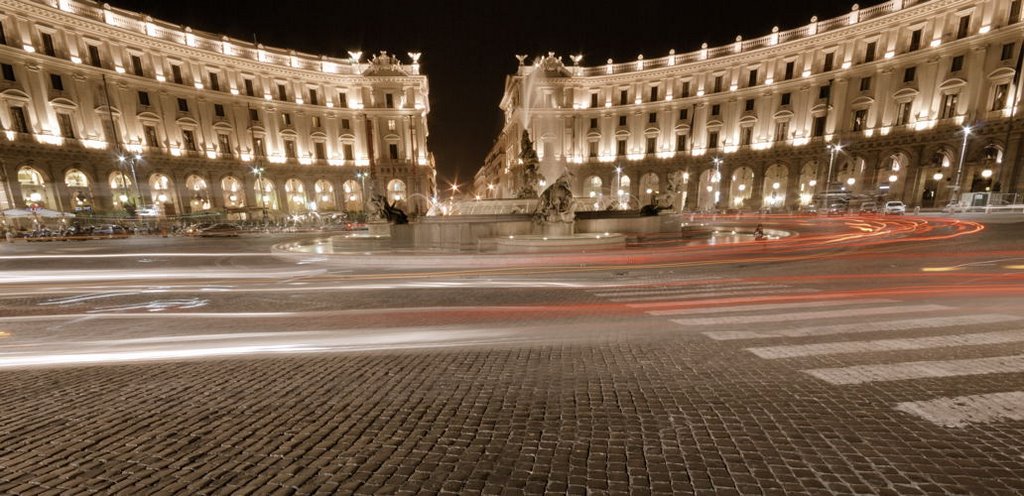 Piazza della Republica; www.oliver-albold-com by www.oliver-albold.co…