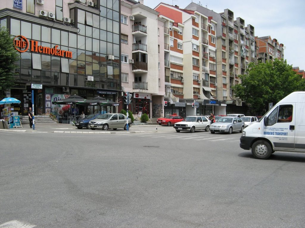 Kragujevac, Hemofarm, ulica Kralja Aleksandra I Karađorđevića by de8j8a