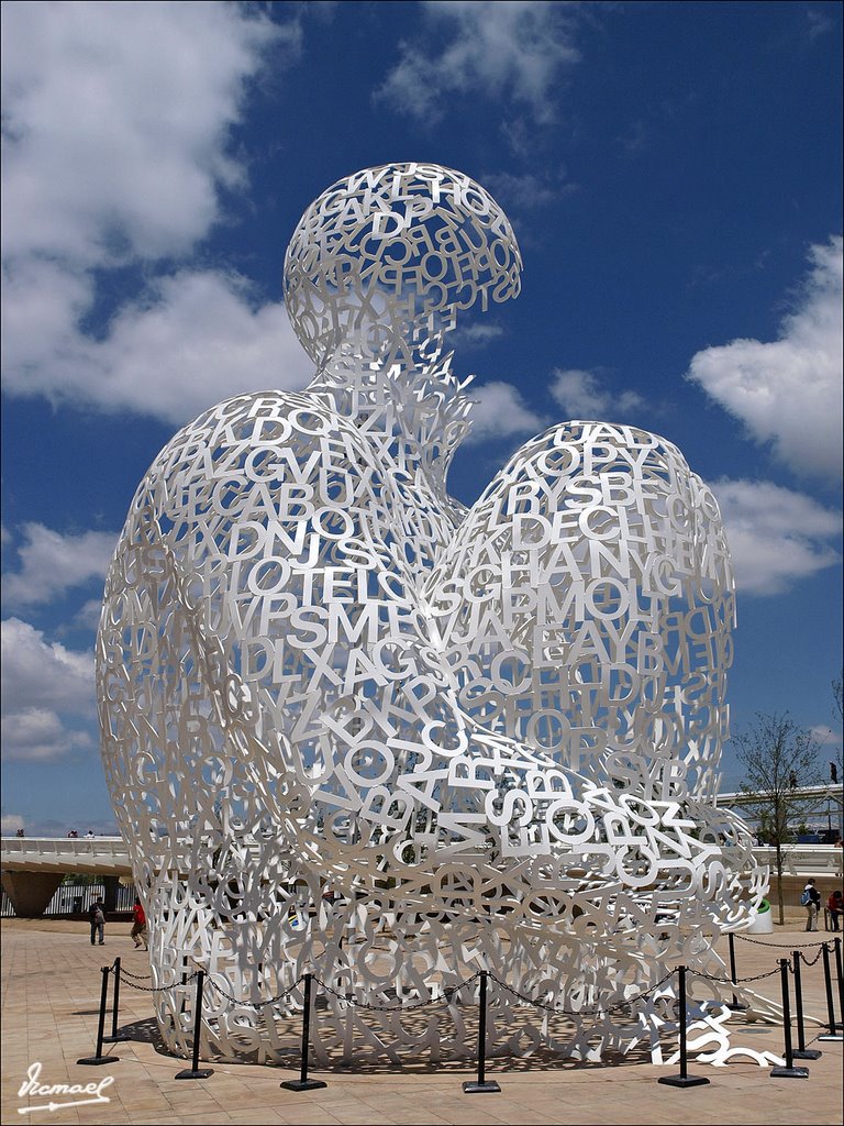 080617-079 EXPOZARAGOZA 2008. ESCULTURA ALMA DEL EBRO by Víctor Manuel Mamblo…