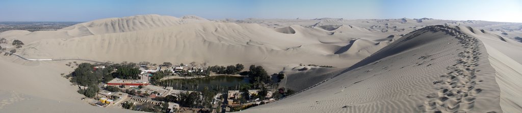 Huacachina by Durbs