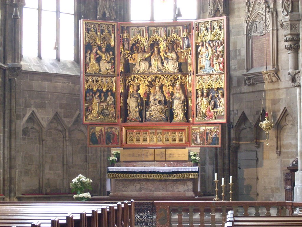 Triptychon im Stephansdom by Bob Lee