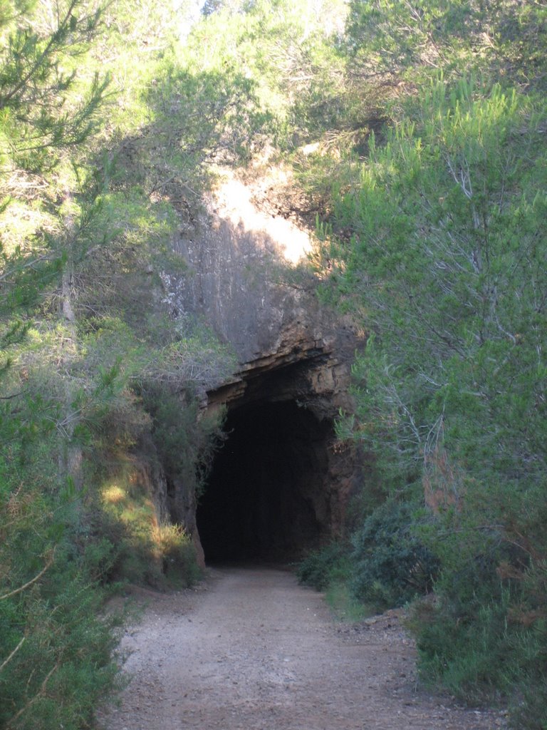 Tunel de la via menera by tatasil