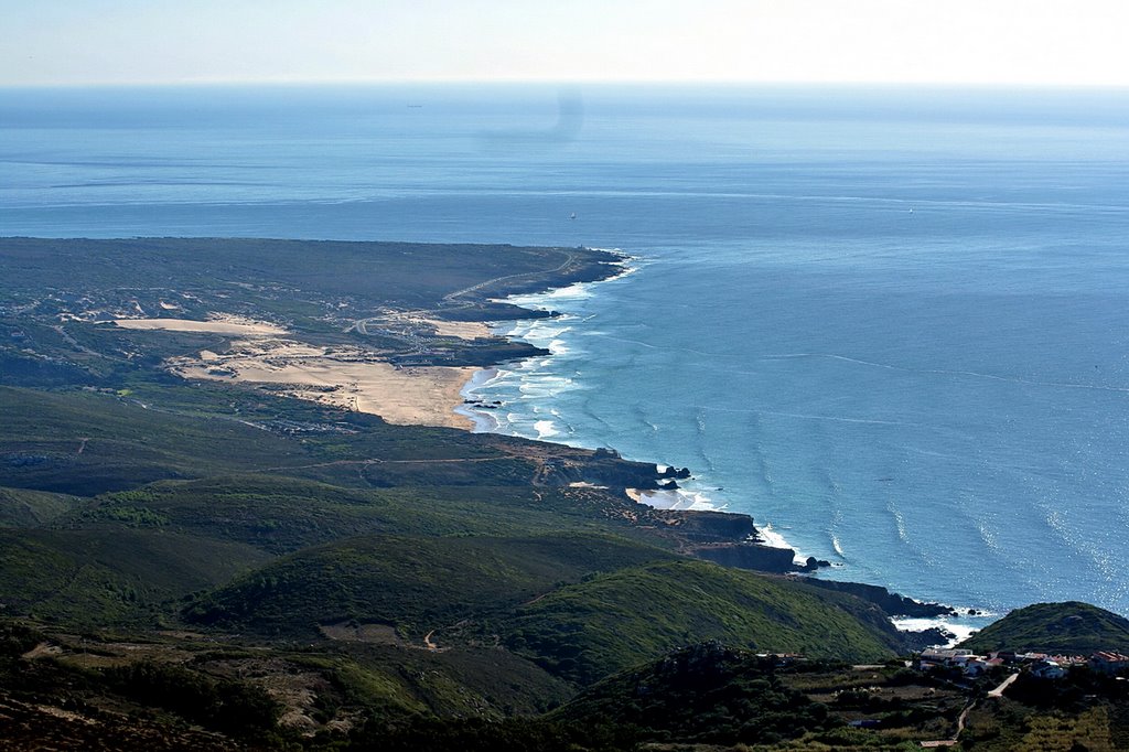 Guincho (visto da serra) by Marco Nunes