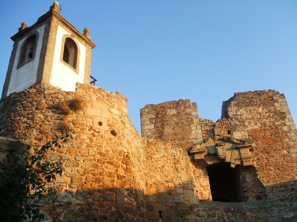 Castelo Rodrigo - Entrada Palácio de Cristóvão de Moura by João Paulo Sousa