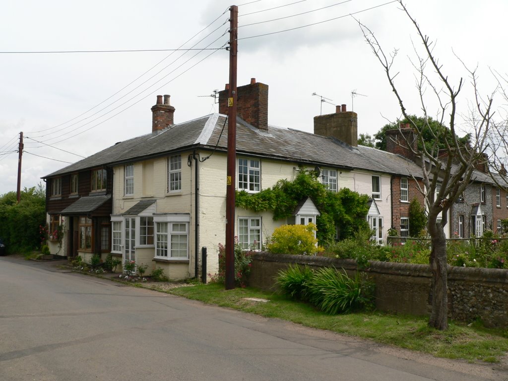 Gaddesden Row, Hertfordshire by Frank Warner