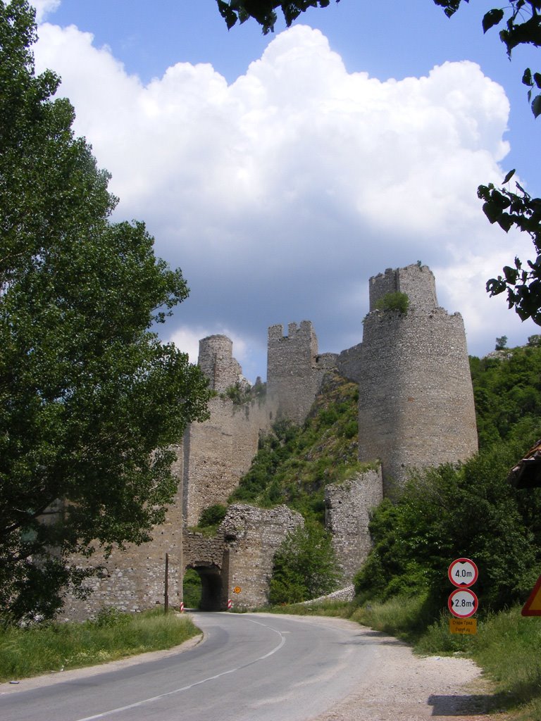 Golubac by Mircea Meila