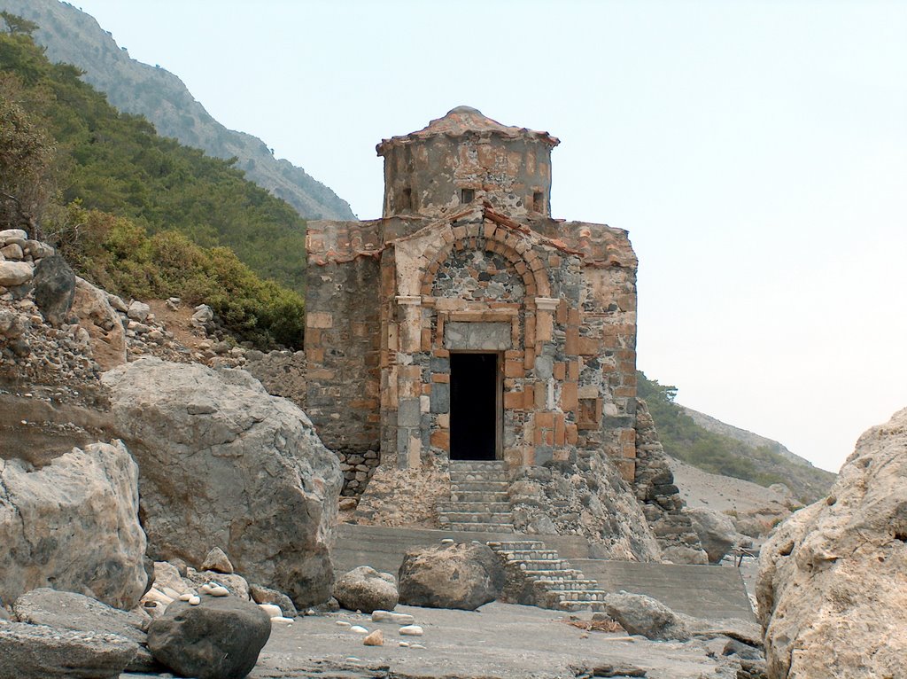 Agios Pavlos, Crete island, Greece by Péter Kesselyák