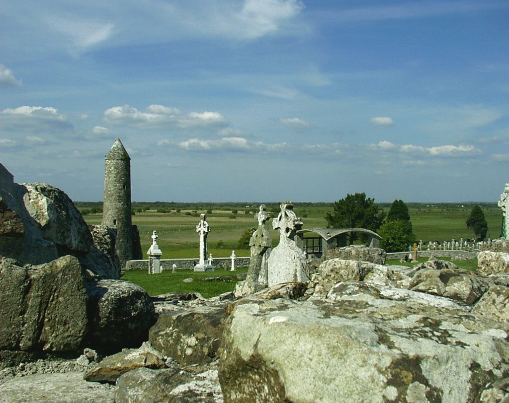 Clonmacnoise by m.kundinger