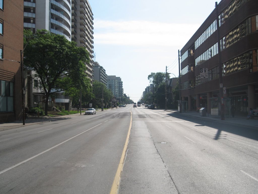 Mt. Pleasant Rd. & Eglinton Ave. (looking east along Eglinton) - June, 2008 by p_m_y