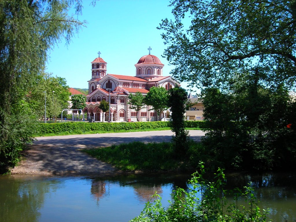 Esslingen - Orthodoxe Kirche by Treverer