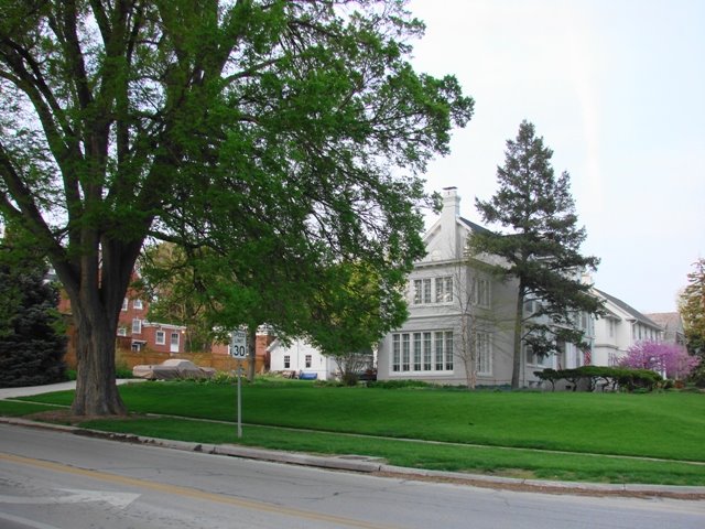 Dundee-Happy Hollow Historic District, Omaha, NE, USA by Liang Xiao