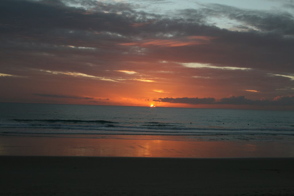 Puesta de sol en playa del Palmar by eddiesevilla