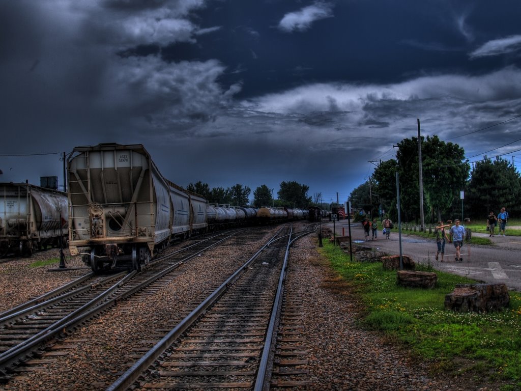 Trains in waiting near the Waterfront Diving Center (HDR) by swift447