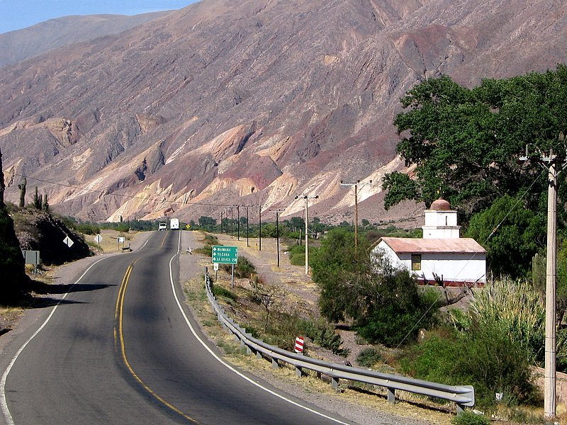 Frente a Posta de Hornillos.Qda Humahuaca by Lili Radulof