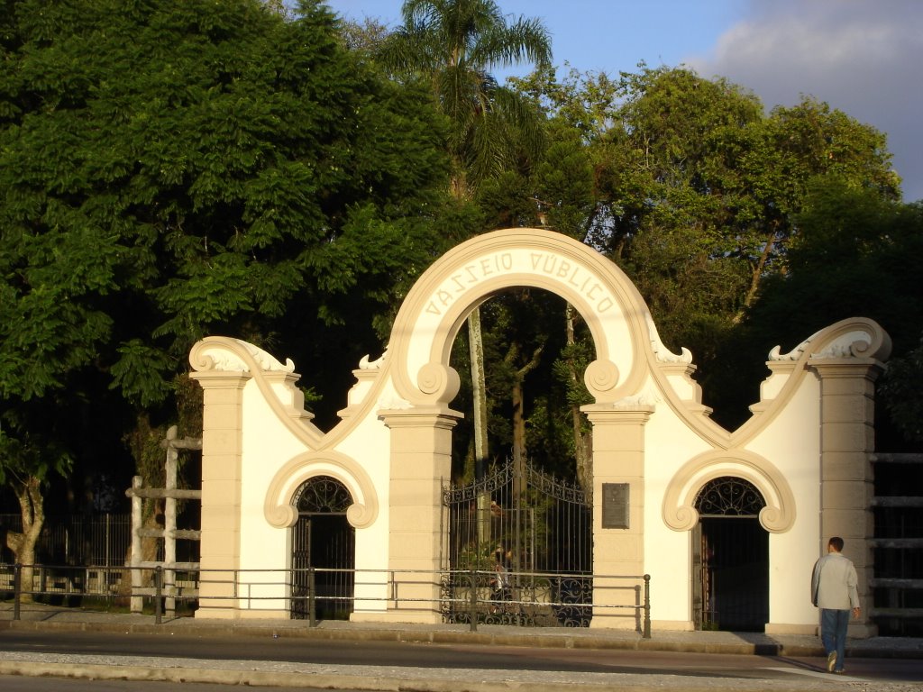 Passeio Público (Park) by Paulo Roberto