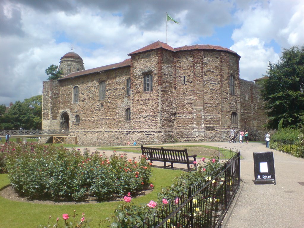 Colchester Castle by niftastic