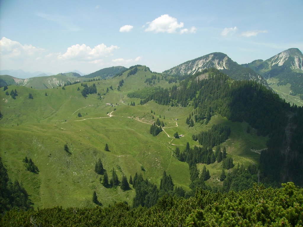 Ausblick über Karalm, Breitenstein und Geigelstein by Wolfgang Küfner