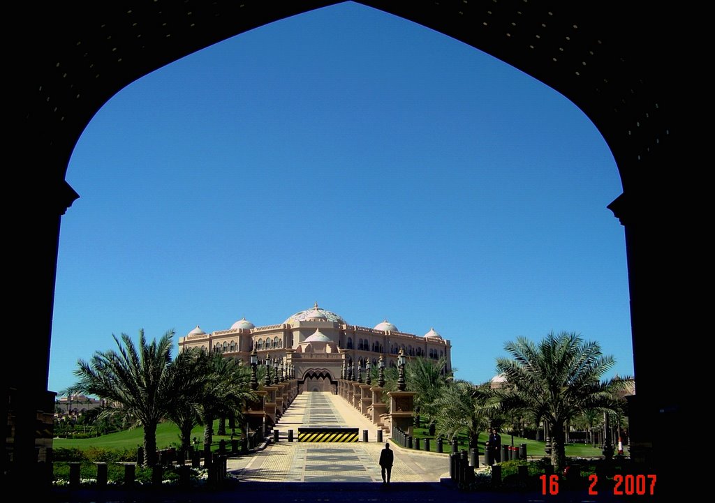 Emirates Palace Hotel by Viorel Ciuna