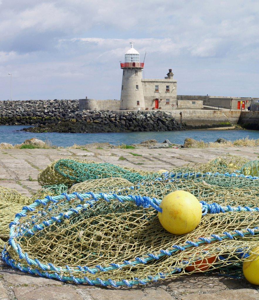 Howth, Lighthouse by cisko66