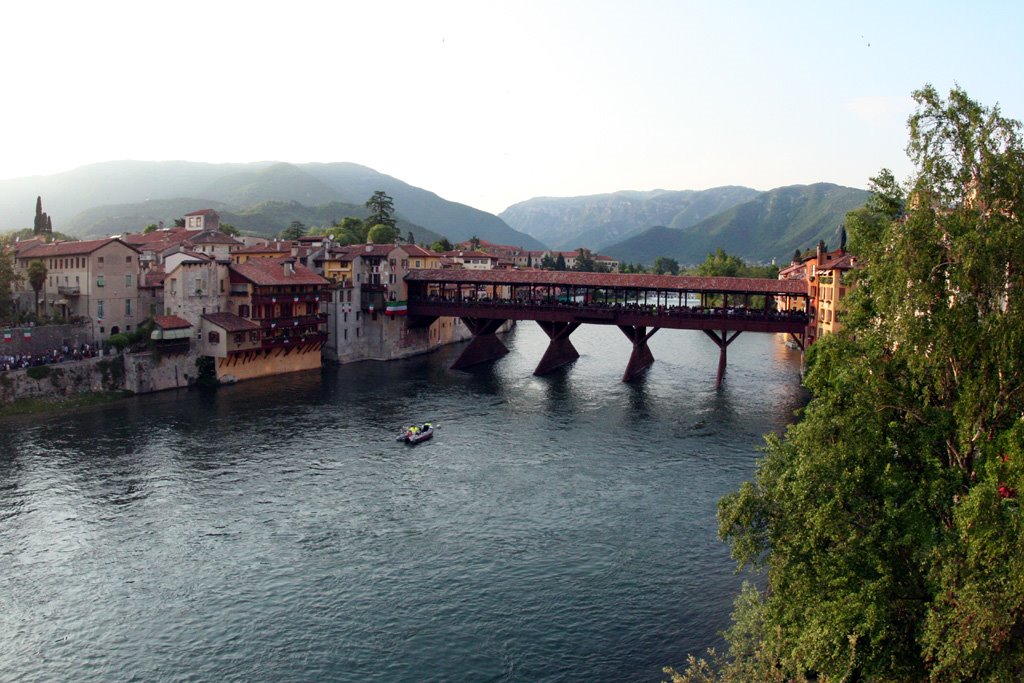 Il Ponte di Bassano by Emanuele Piva