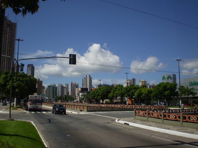 Av. Doca de Souza Franco by Odilson Sá