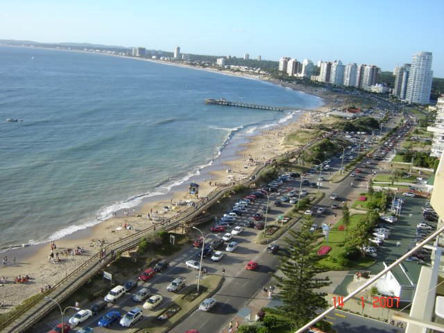 Malecon III - Piso 15 by Charlie-C