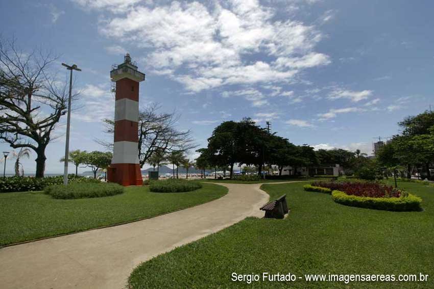 Jardins da praia de Santos by www.imagensaereas.co…