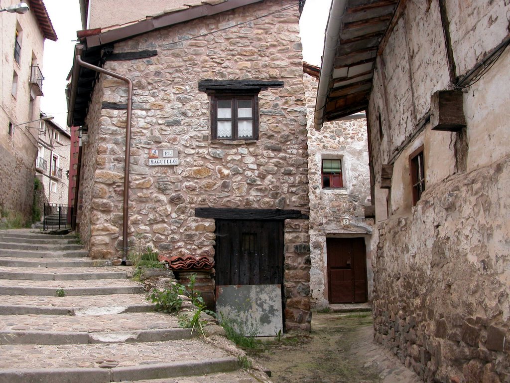 VILLOSLADA DE CAMEROS (Camero Nuevo-La Rioja). 10. Centro urbano. by Carlos Sieiro del Nido