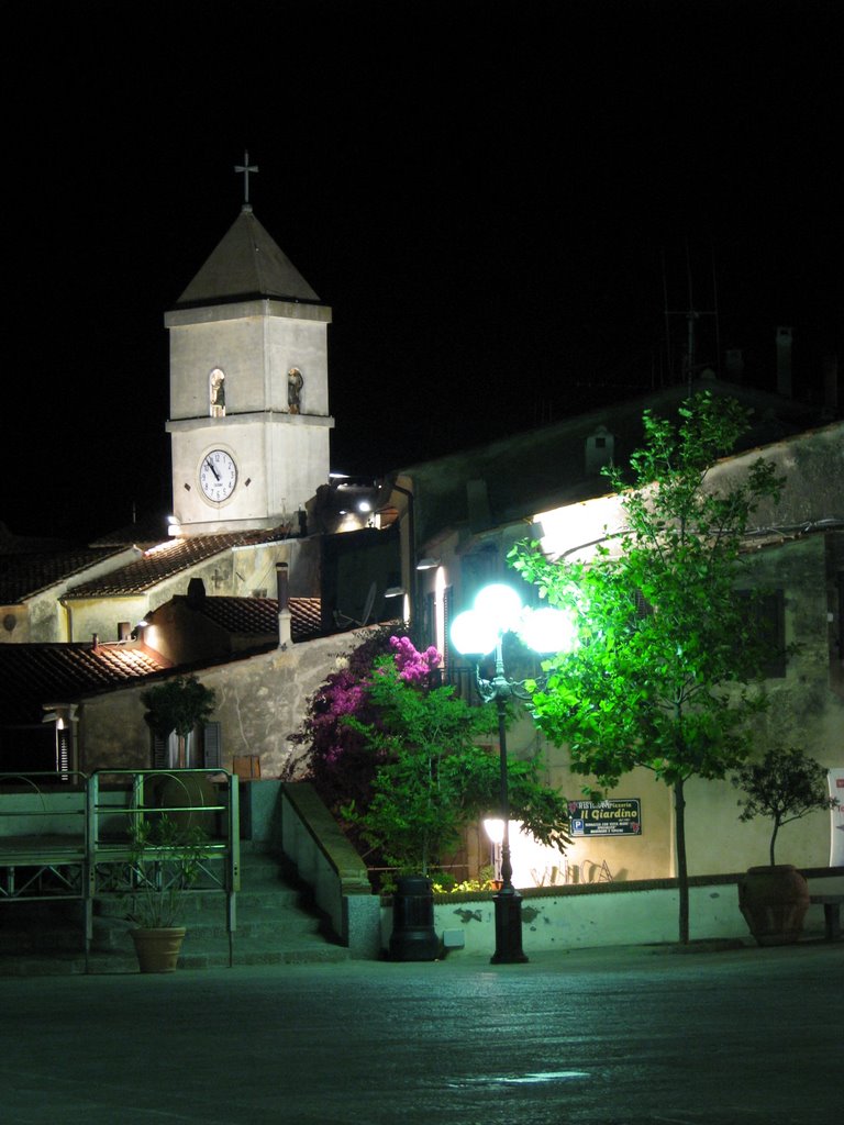 Piazzetta e campanile (Capoliveri) by gianlugo