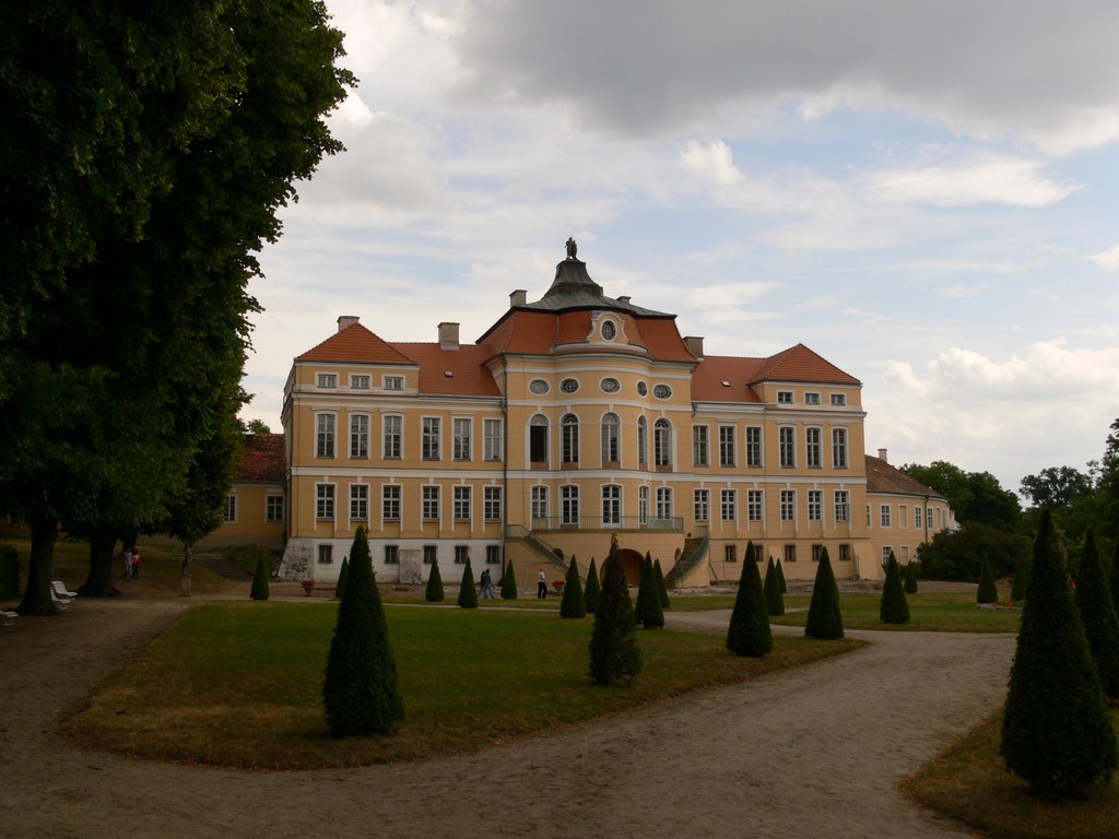 Zamek Raczyńskich w Rogalinie by szwajkowski.info