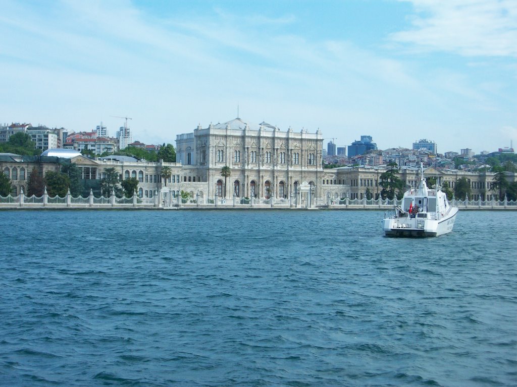 Dolmabahçe sarayı by bariscan