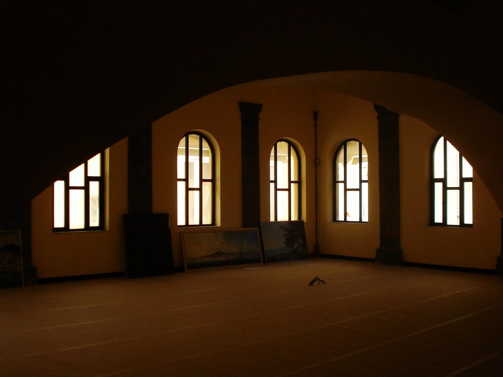 Attic in Santa Maria Donnaregina Nuova by albertozuppardi